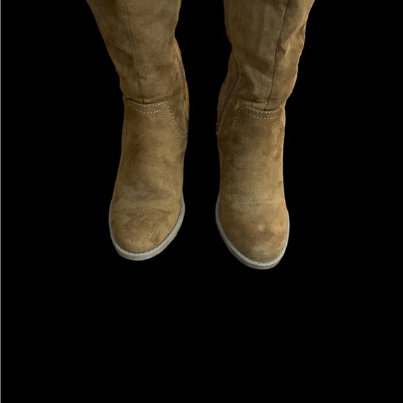 Camel brown tan over the knee tall suede boots sz 6 great for fall & winter - Picture 5 of 7
